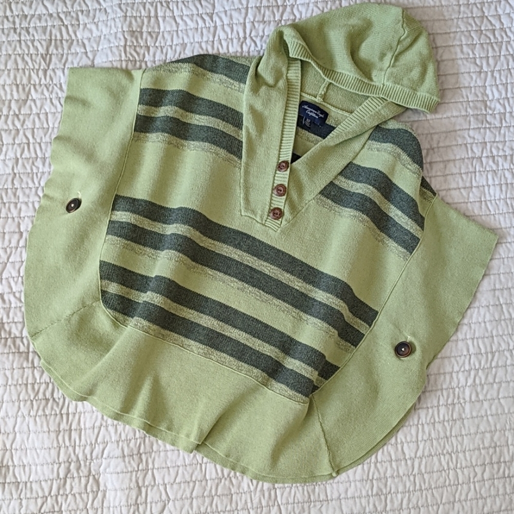 American Eagle green hooded poncho